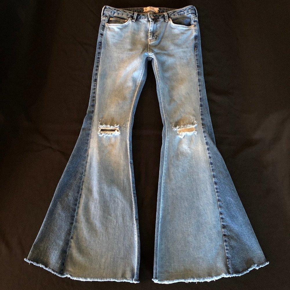 Free People Color Blocked Flare Jeans Size 28 - Picture 7 of 16